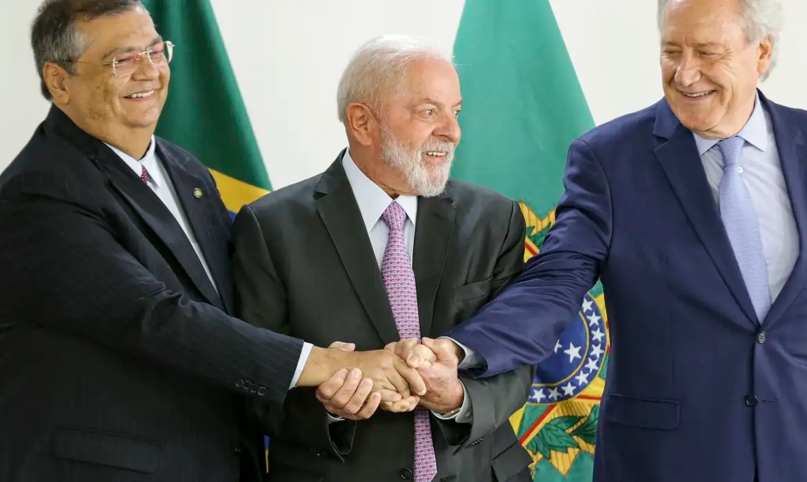 Lula anuncia Lewandowiski como novo Ministro da Justiça
