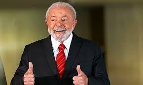 Exames de rotina não indicam alterações na saúde do presidente Lula